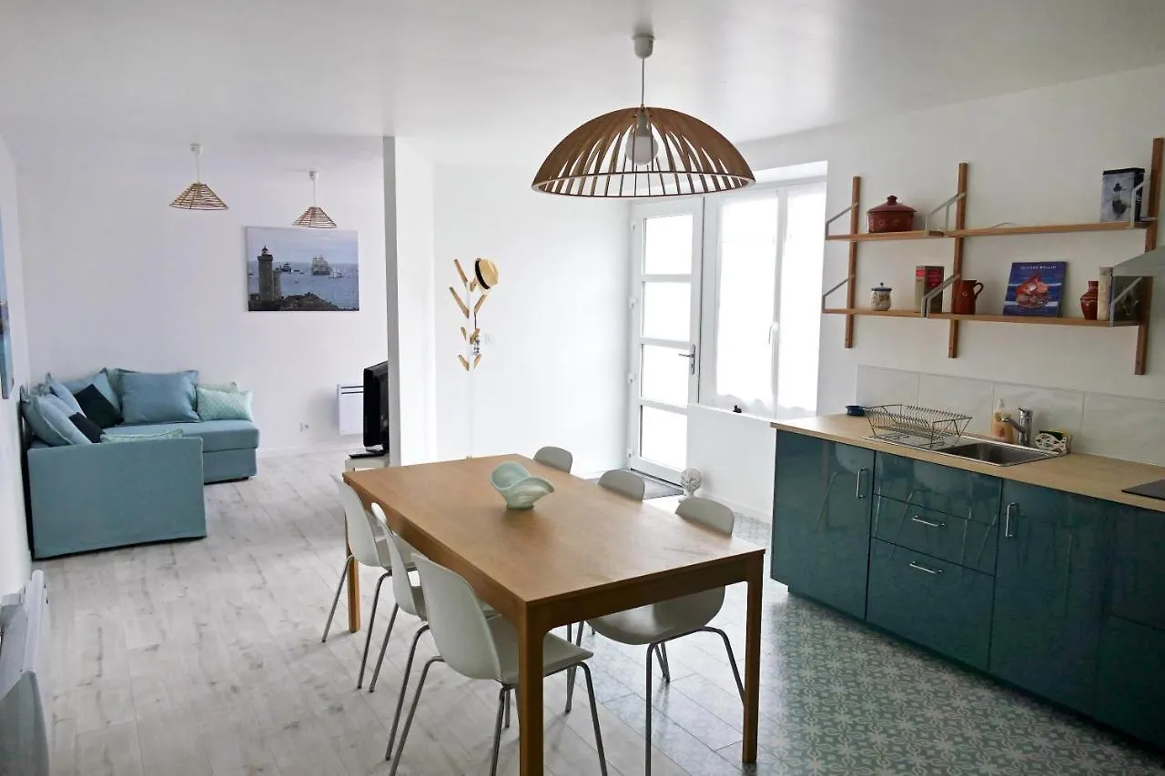 Bel appartement dans maison au bourg Locmaria-Plouzane