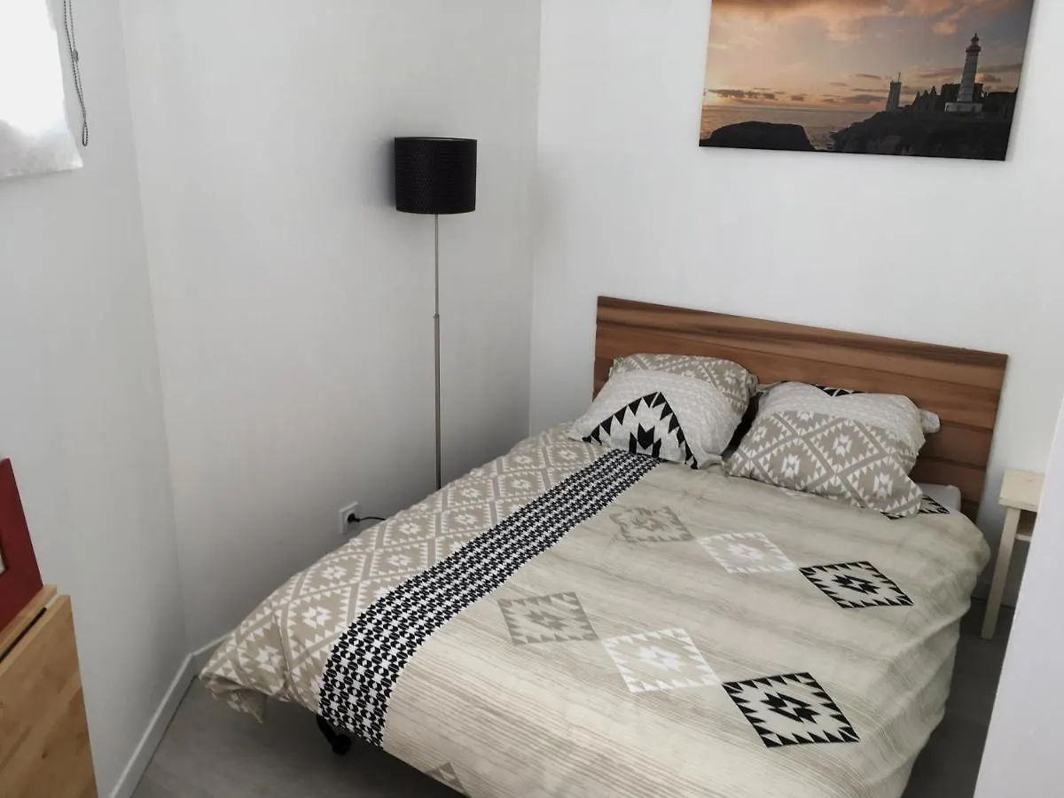 Bel appartement dans maison au bourg Locmaria-Plouzane